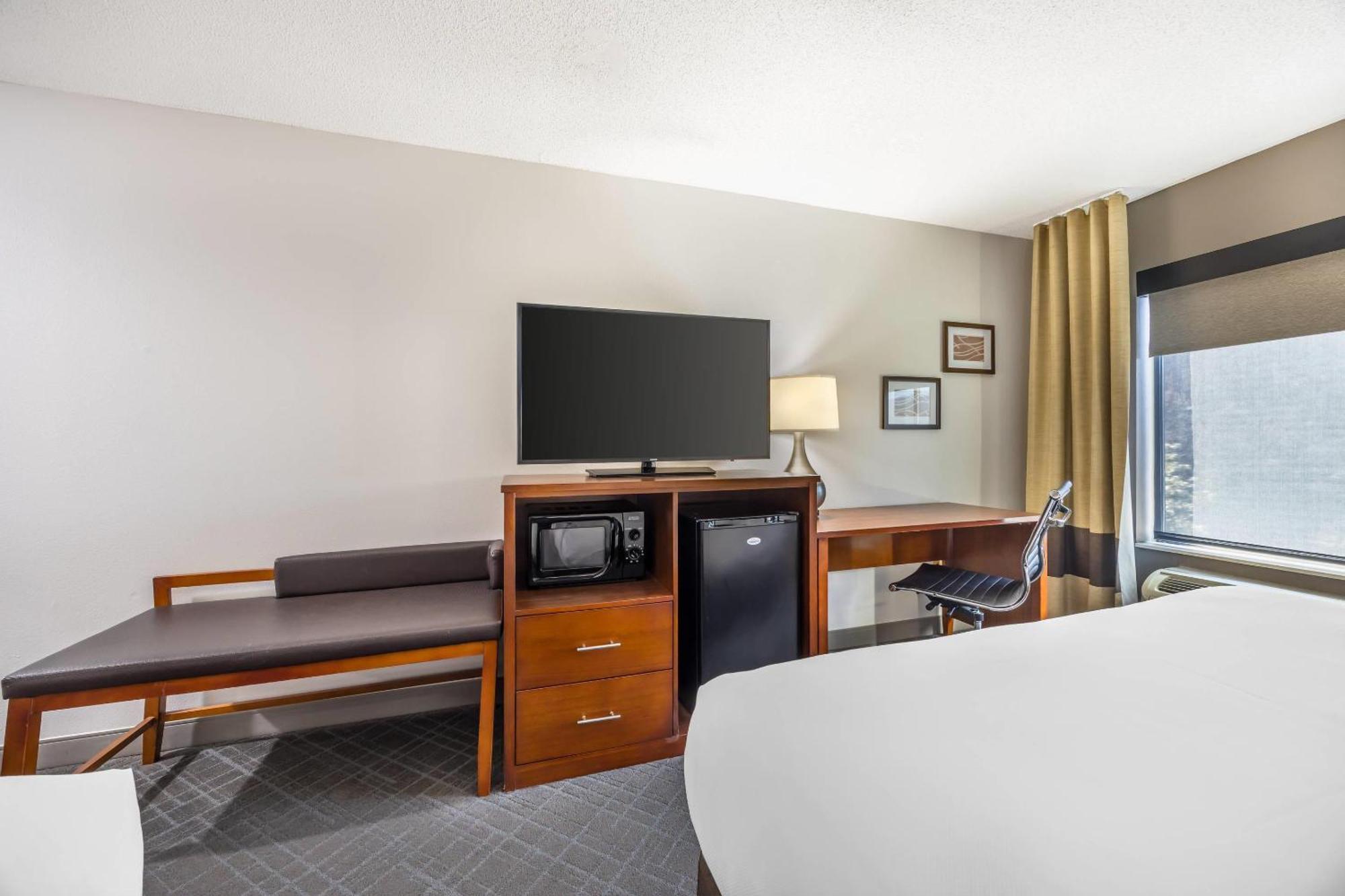 Comfort Inn & Suites Chattanooga West - Lookout Mountain Экстерьер фото